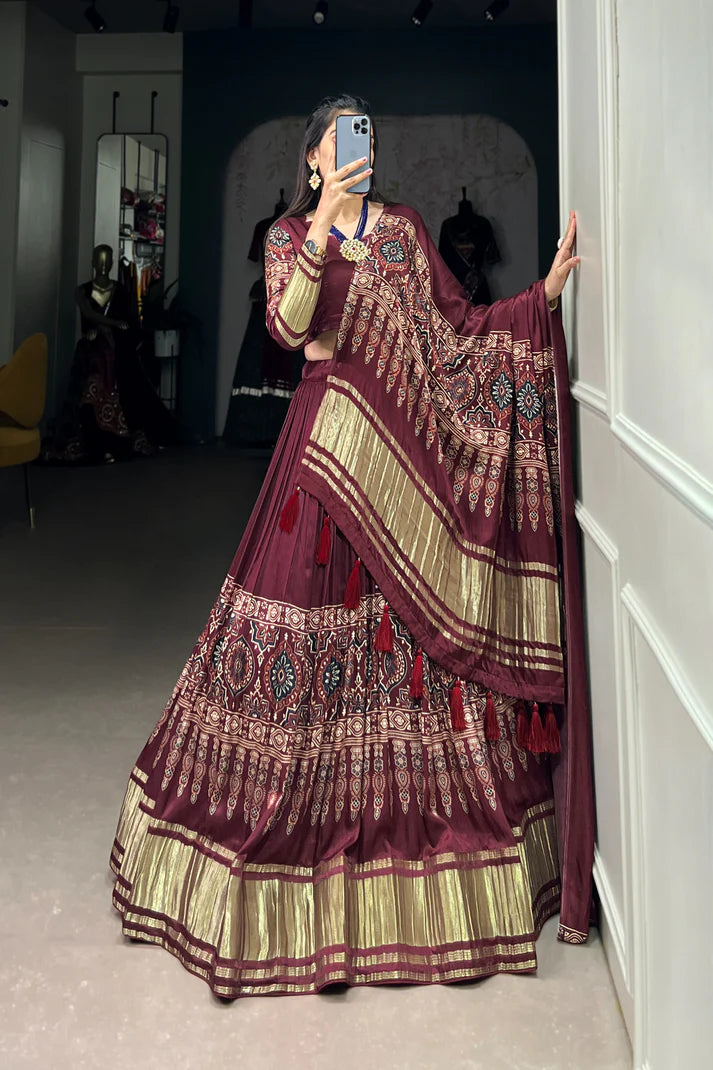 SPECIAL PRINTED LEHENGA WITH LAGDI PATTA(WD142)