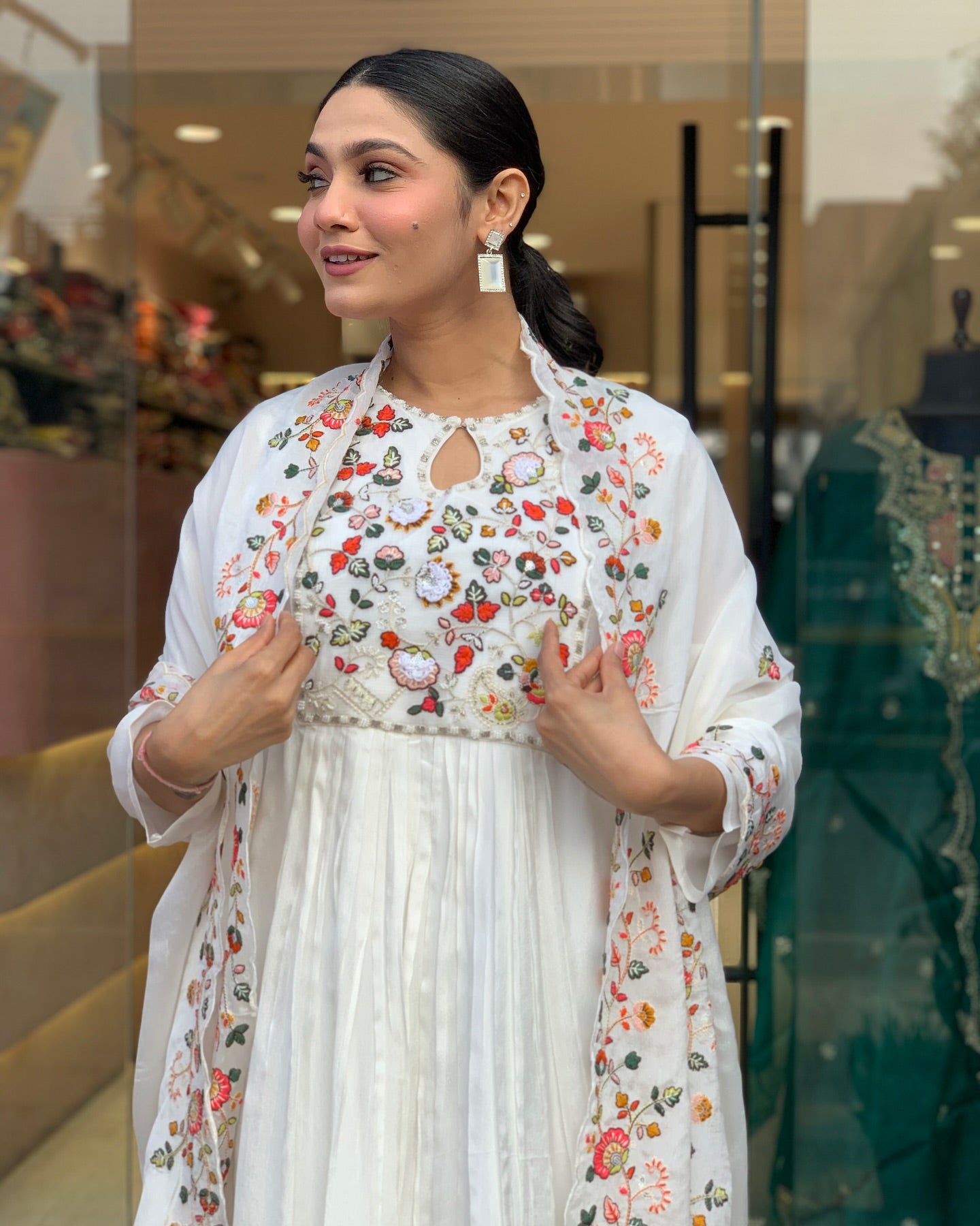 Kurta with hand with Embroidery work detailing on women's printed cotton kurta pant or dupatta set(NFRD462)