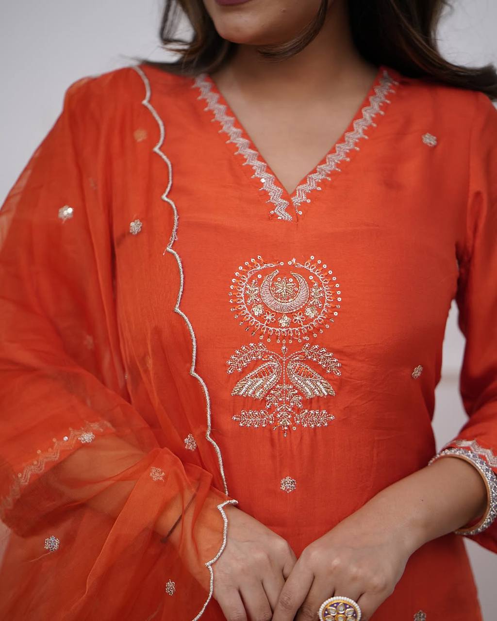 Kurta with hand with Embroidery work detailing on women's printed cotton kurta pant or dupatta set(NFRD467)