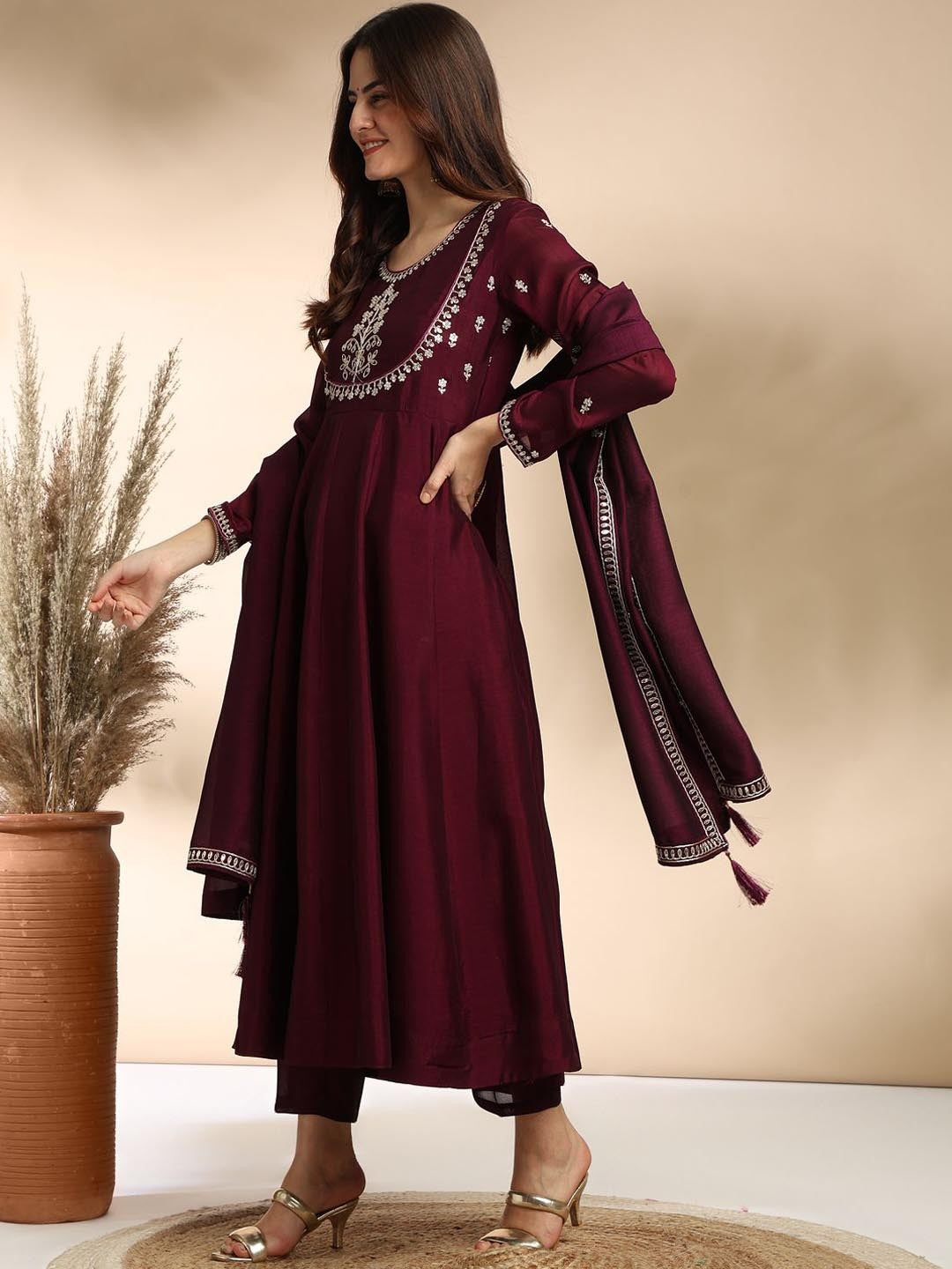 Our Exclusive Collection is here, to add a touch of tradition to your wardrobe(NFRD477) (02)
