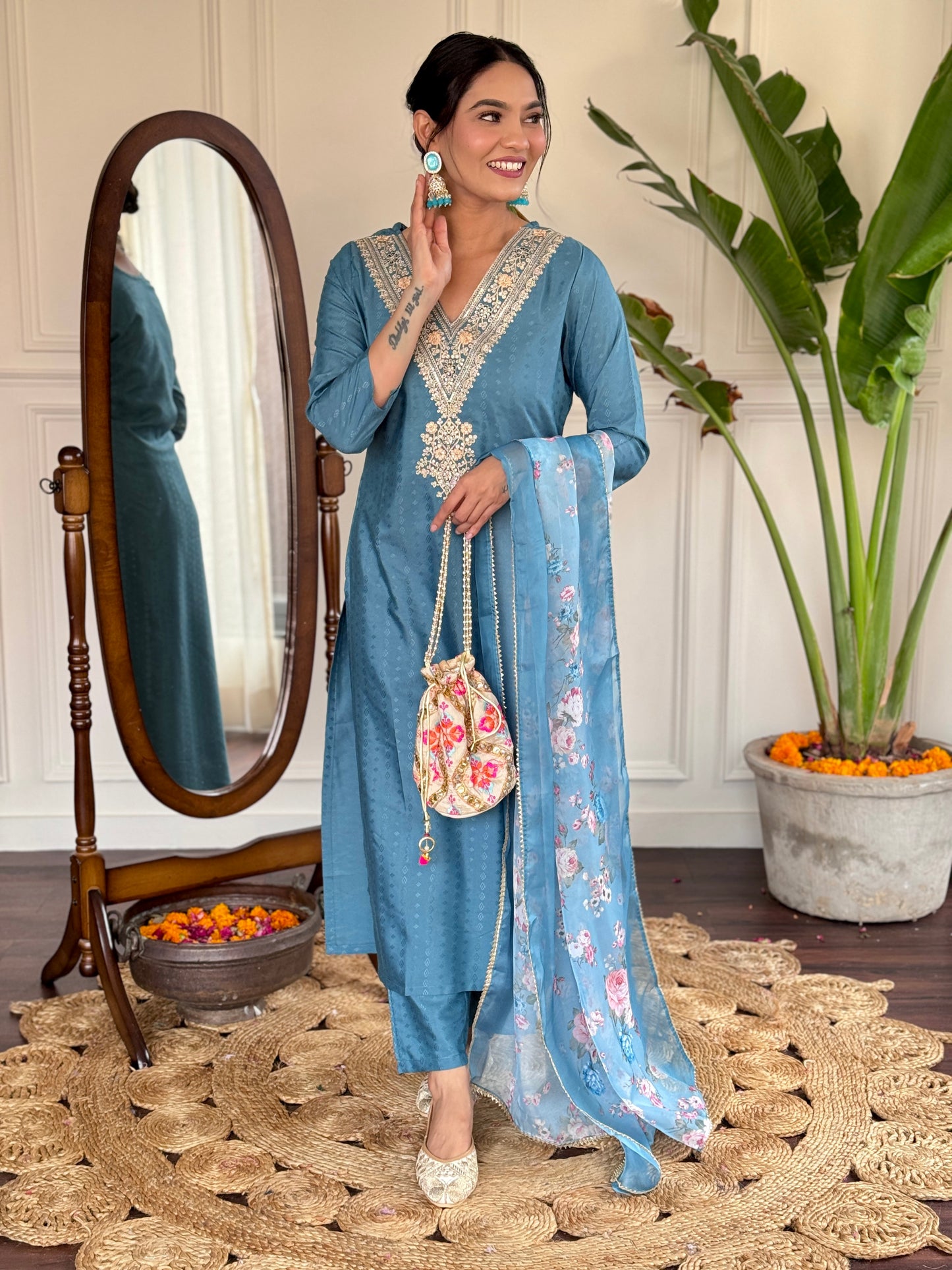 New Exclusive Check this our beautiful dresses collection (NFRD503)