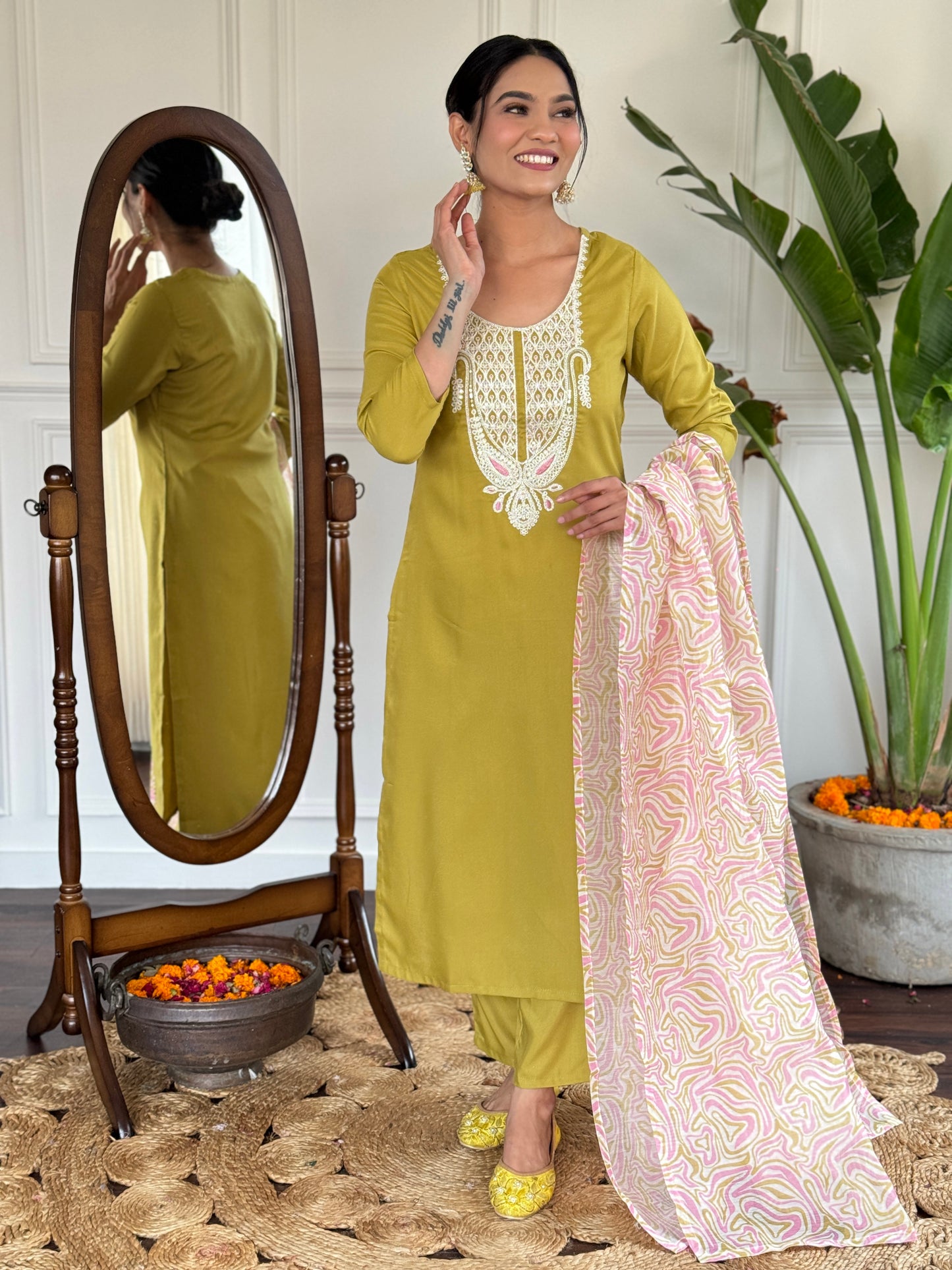 New Exclusive Check this our beautiful dresses collection (NFRD510)