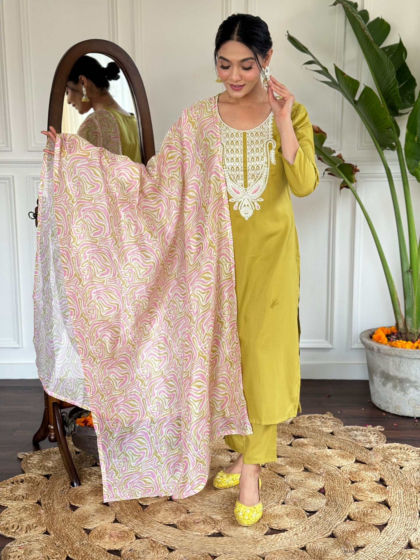 New Exclusive Check this our beautiful dresses collection (NFRD510)
