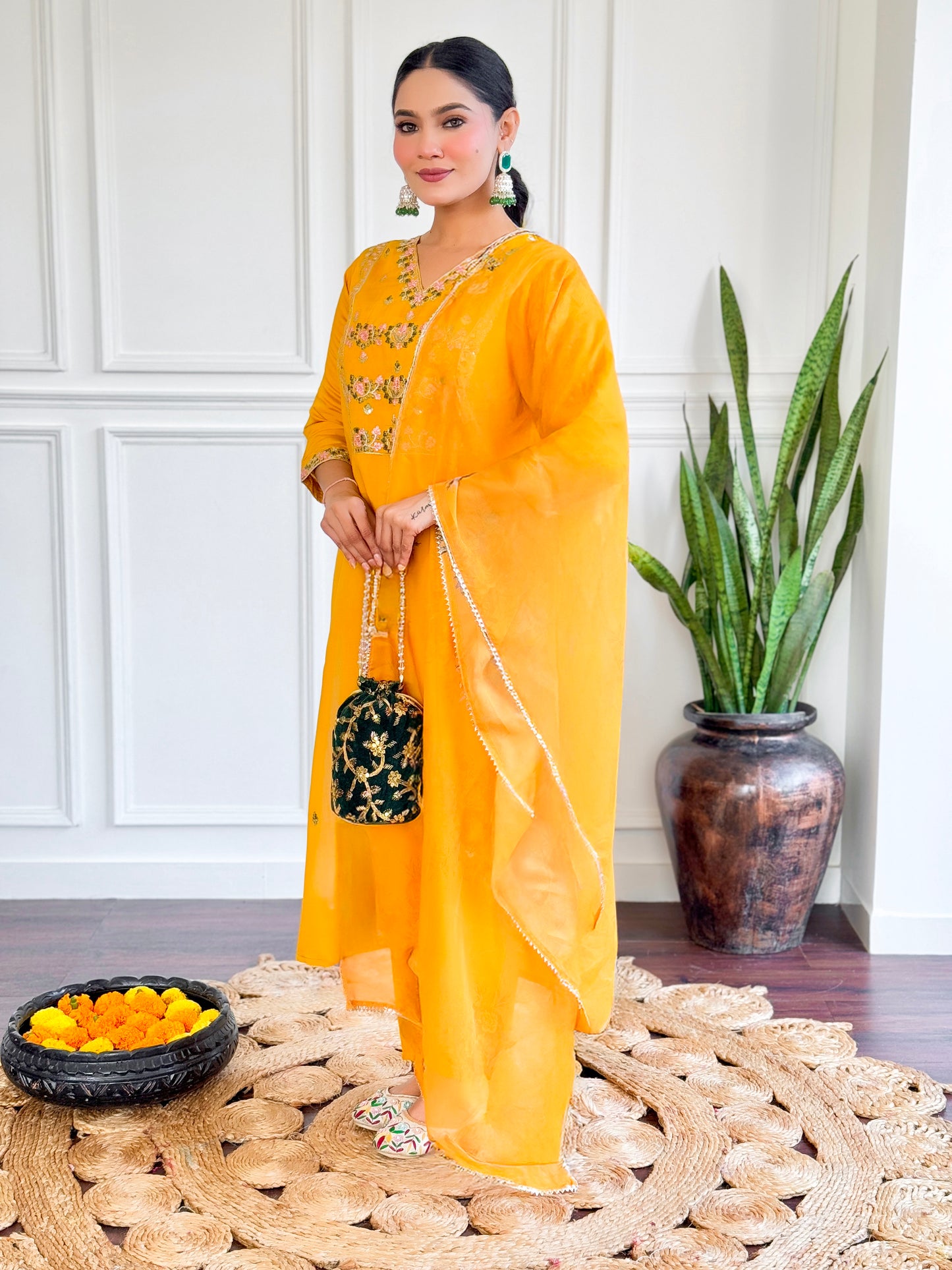 New Exclusive Check this our beautiful dresses collection (NFRD538)