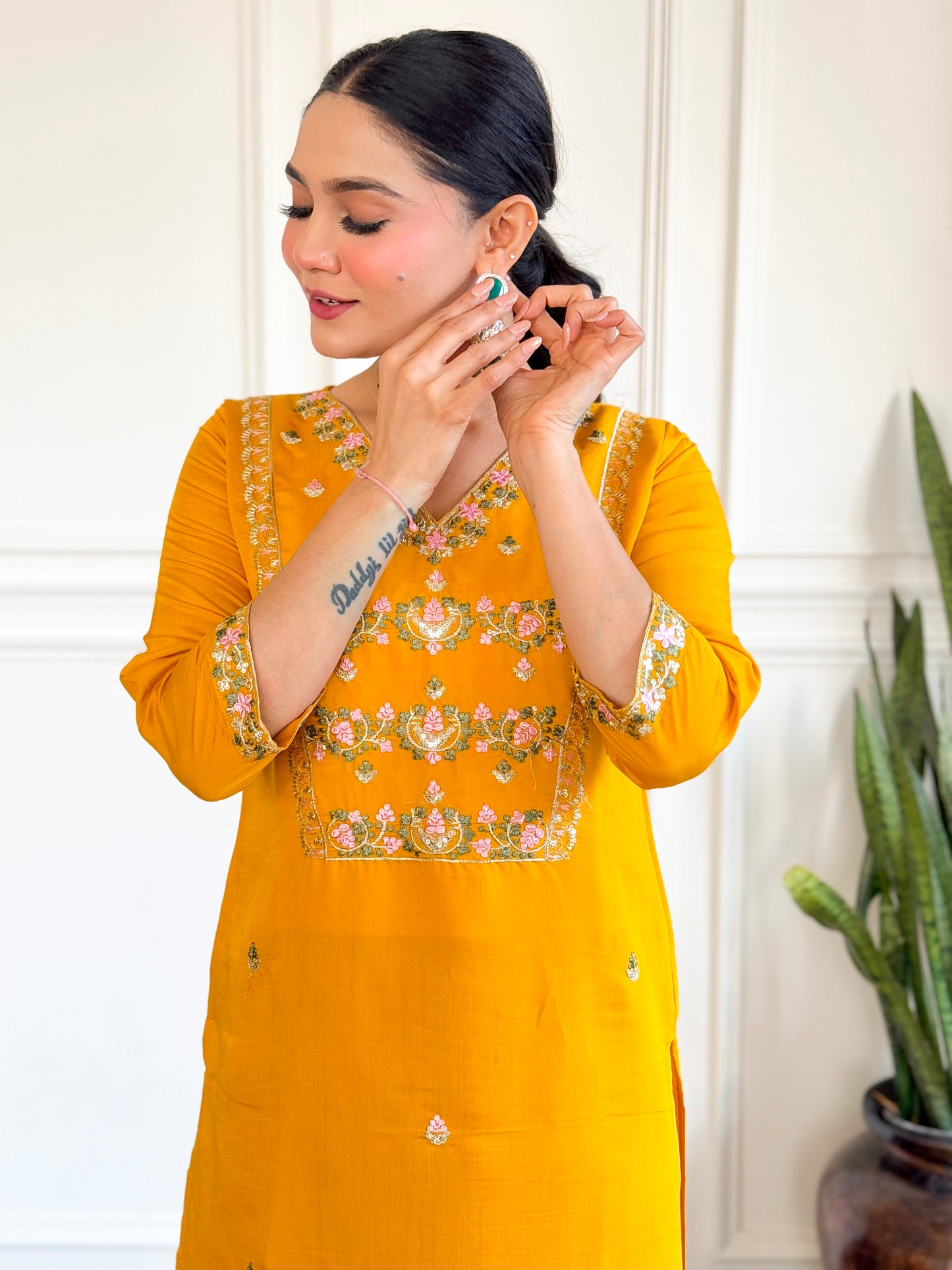 New Exclusive Check this our beautiful dresses collection (NFRD538)