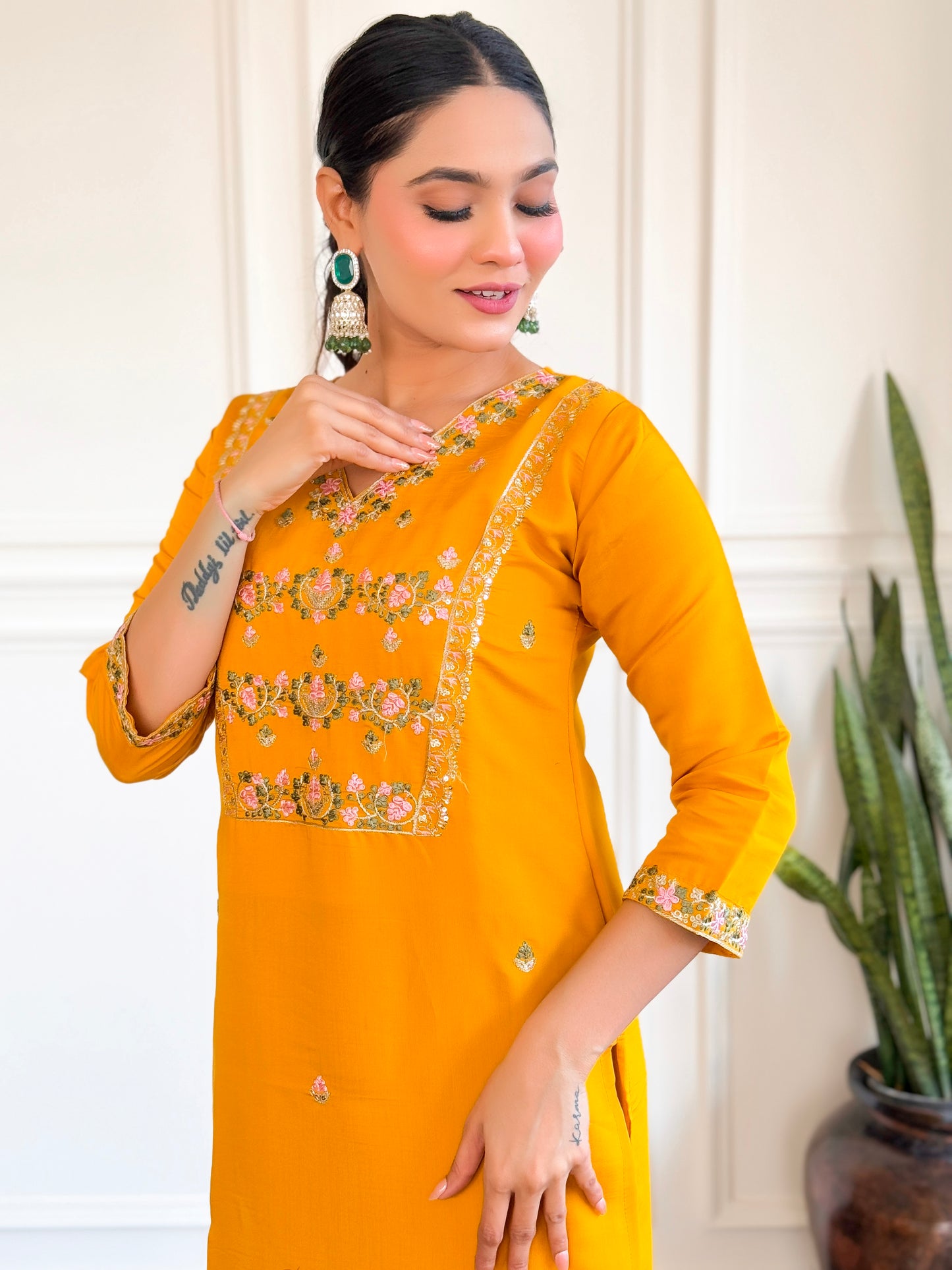 New Exclusive Check this our beautiful dresses collection (NFRD538)