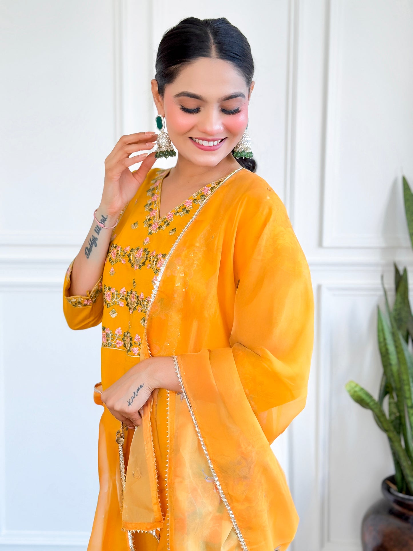 New Exclusive Check this our beautiful dresses collection (NFRD538)
