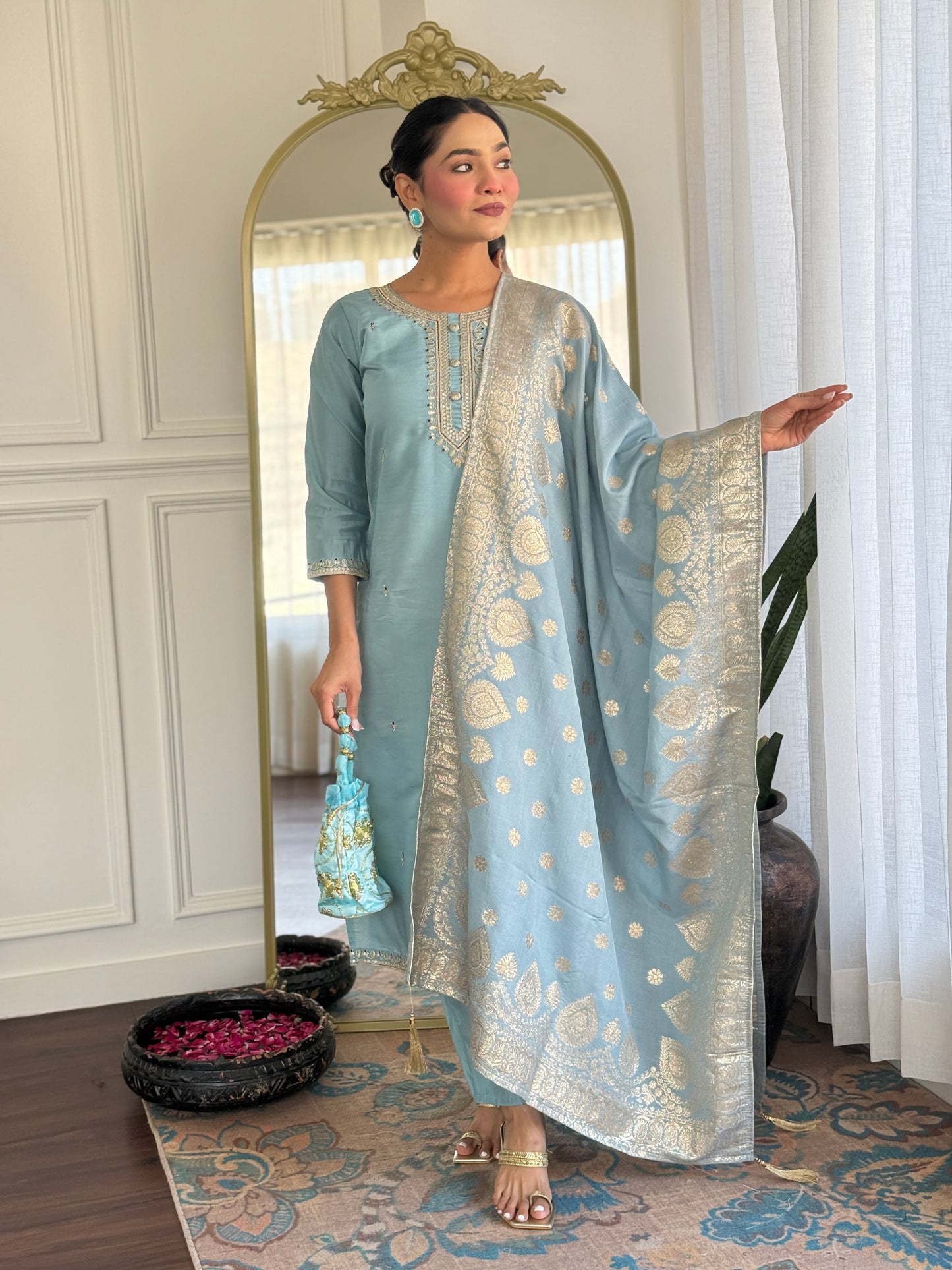 New Exclusive Check this our beautiful dresses collection (NFRD539)