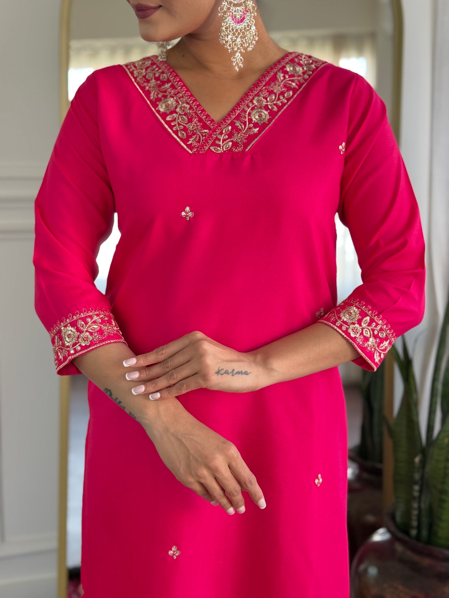 New Exclusive Check this our beautiful dresses collection (NFRD543)