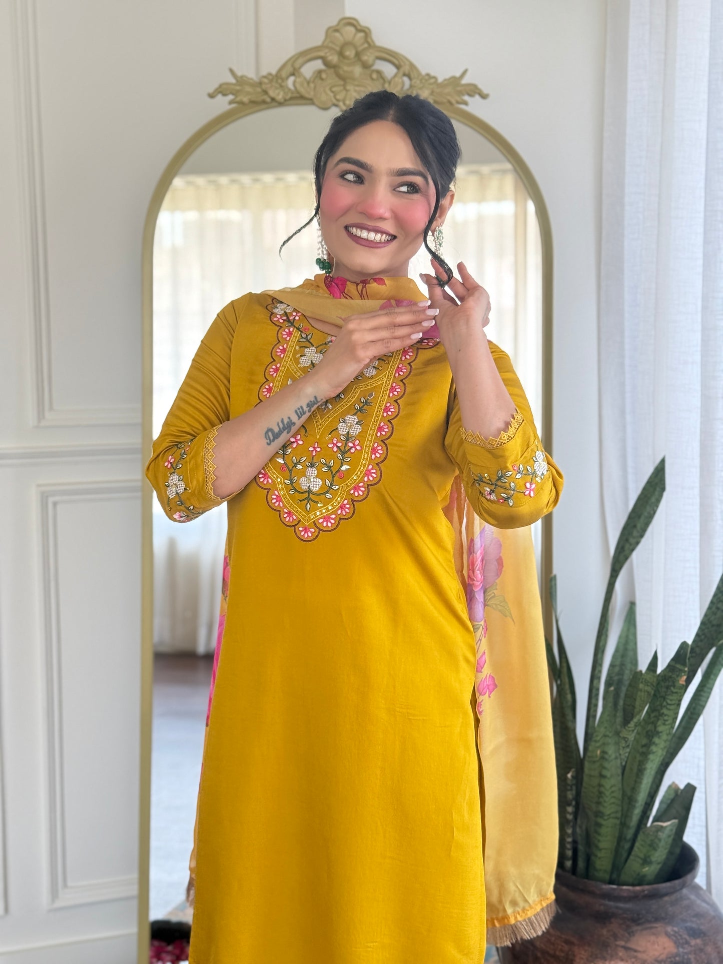 New Exclusive Check this our beautiful dresses collection (NFRD550)