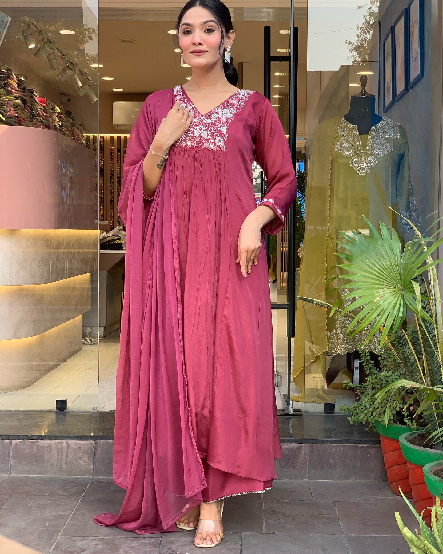 Simple yet elegant This is how we describe our latest launched dresse (NFRD561) (01)