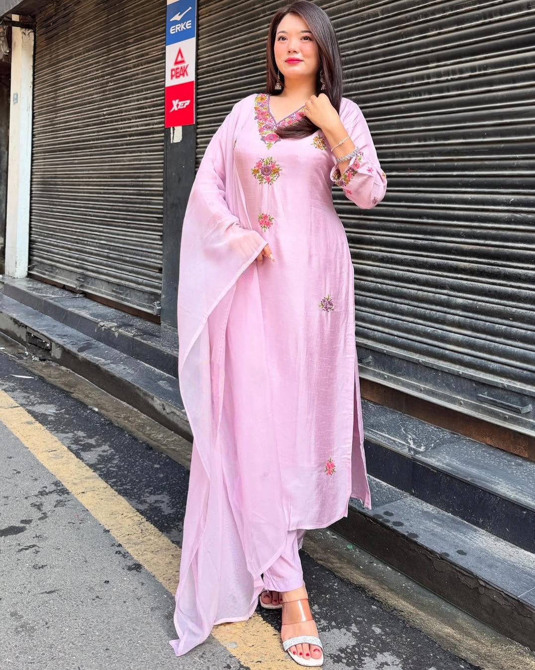 New Exclusive Check this our beautiful dresses collection (NFRD593)