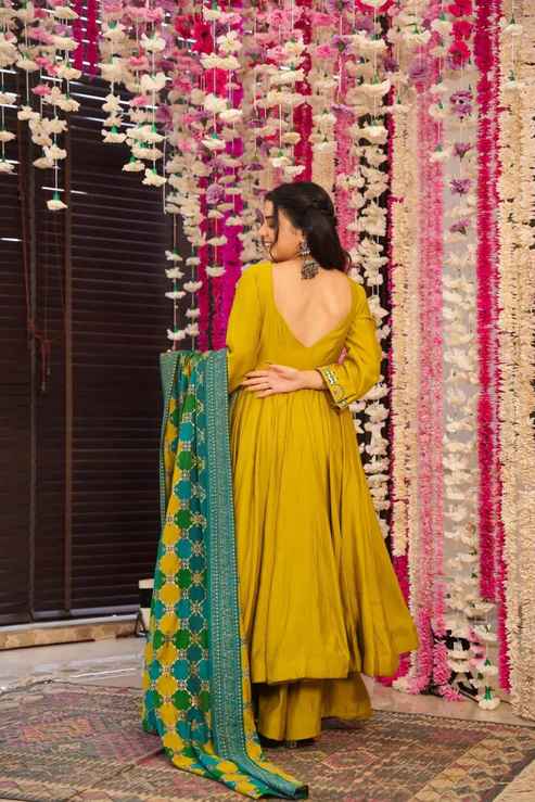 Simple yet elegant This is how we describe our latest launched dresse (NFRD618)