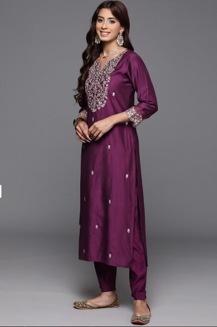 Simple yet elegant This is how we describe our latest launched dresse (NFRD633) (03)