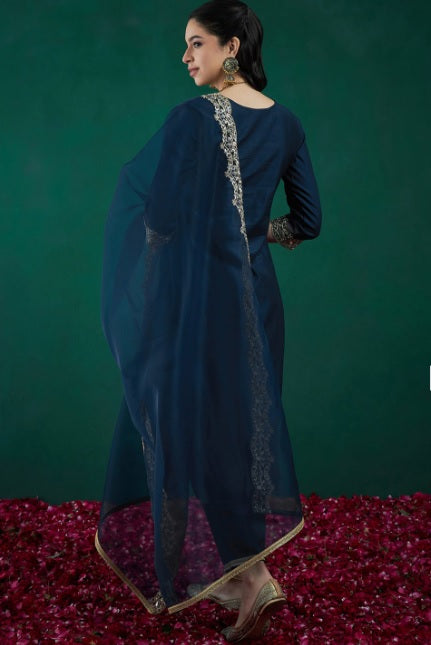 Simple yet elegant This is how we describe our latest launched dresse (NFRD633) (01)