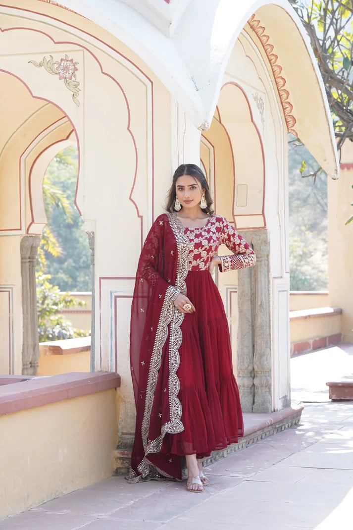 Faux Blooming gown with Viscose Dyable Jacquard With Sequins Embroidered Work Faux Blooming Dupatta(WD38) (02)