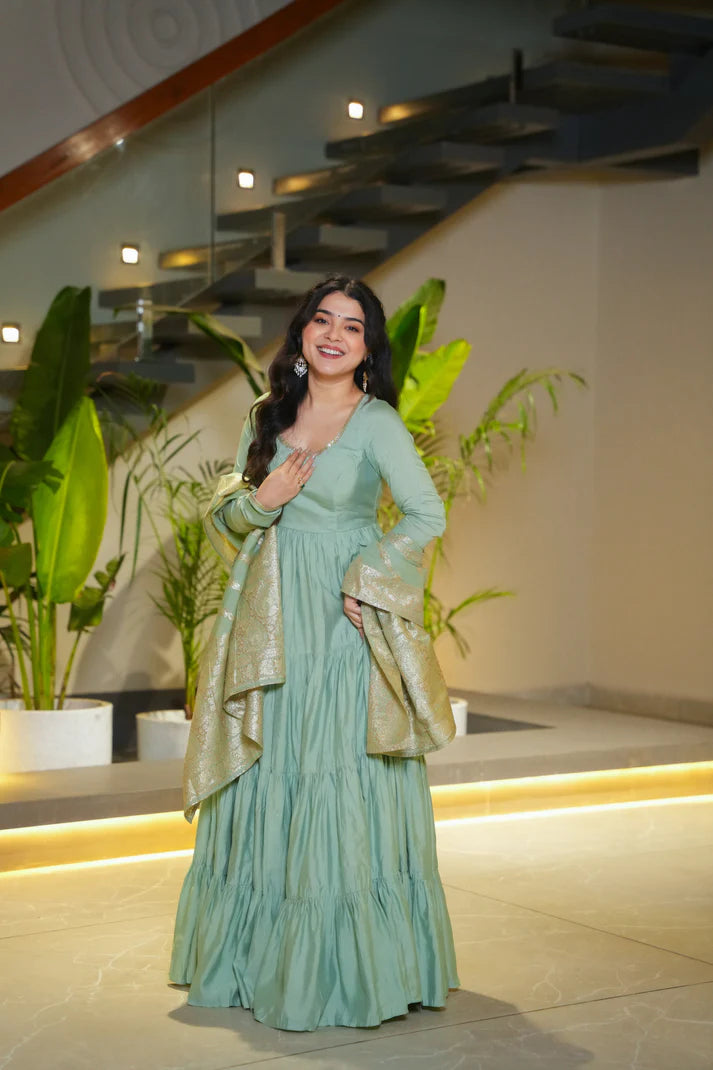 WEDDING SPECIAL MICROCRAPE GOWN WITH JAQUARD DUPATTA (WD55)(02)