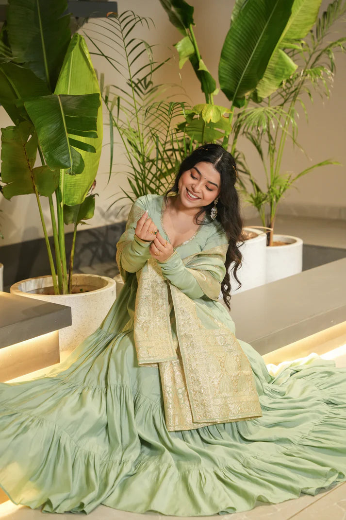 WEDDING SPECIAL MICROCRAPE GOWN WITH JAQUARD DUPATTA (WD55)(02)
