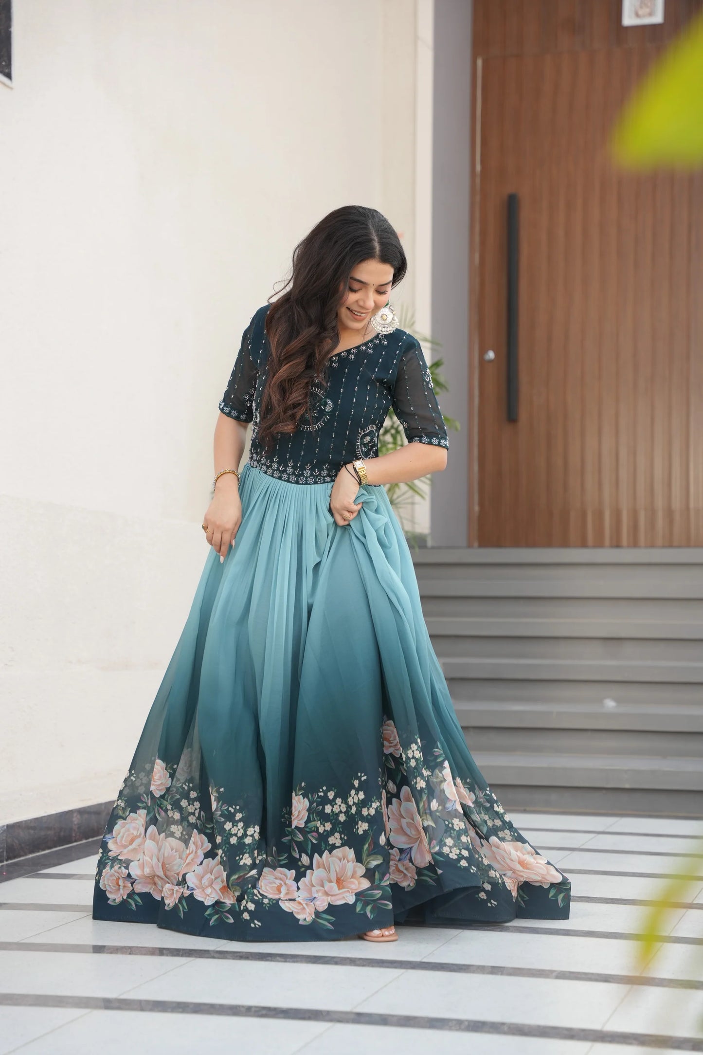 FAUX BLOOMING BEADS EMBROIDERED GOWN(WD78) (01)