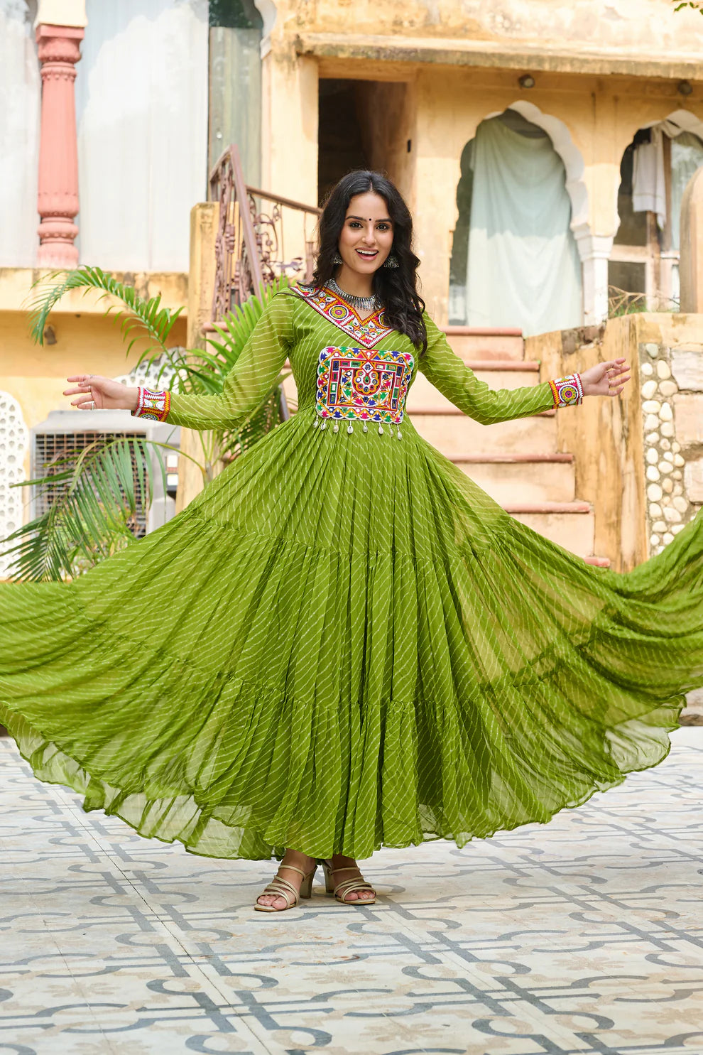LAHERIYA PRINT PATCHWORK GOWN (WD185) 02