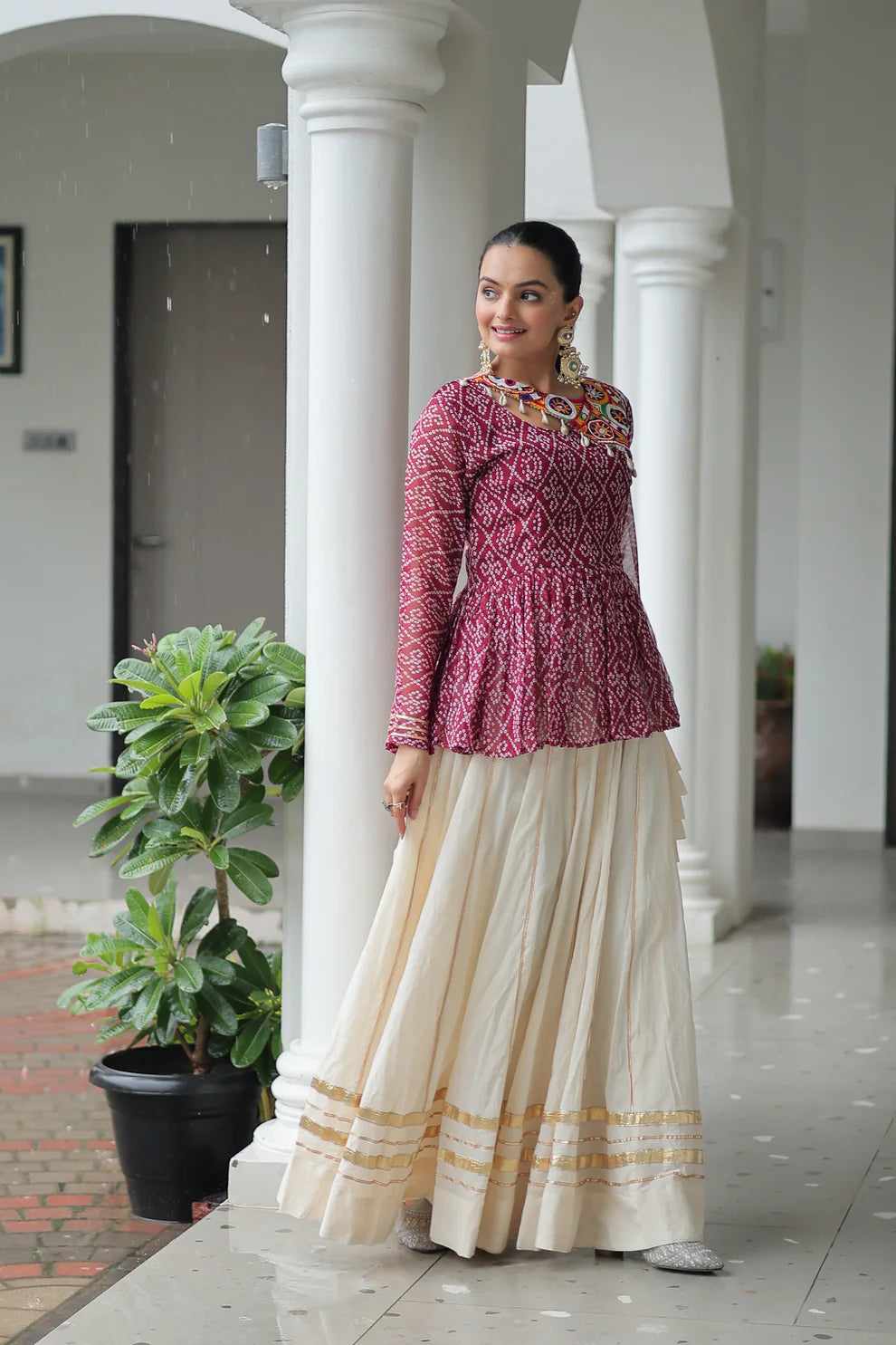NAVRATRI SPECIAL KORA COTTON GAMTHI WORK LEHENGA CHOLI (WD186) 01
