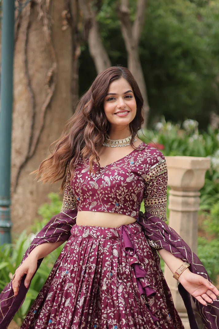 WEDDING SEPCIAL DYABLE VISCOSE JACQUARD SEQUINS EMBROIDERED LEHENGA CHOLI(WD136) (01)