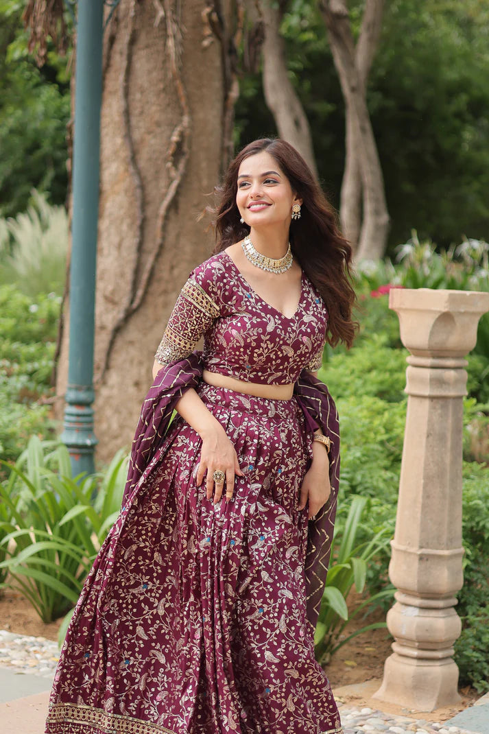WEDDING SEPCIAL DYABLE VISCOSE JACQUARD SEQUINS EMBROIDERED LEHENGA CHOLI(WD136) (01)