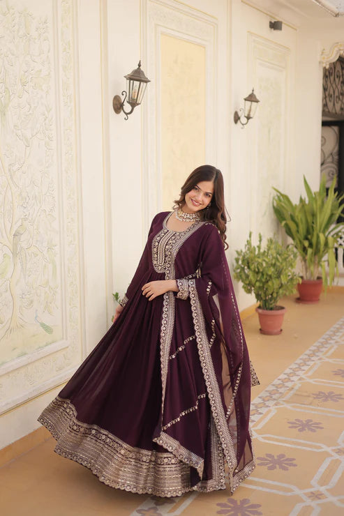 PREMIUM DESIGNER GOWN WITH DUPATTA (WD165) (03)