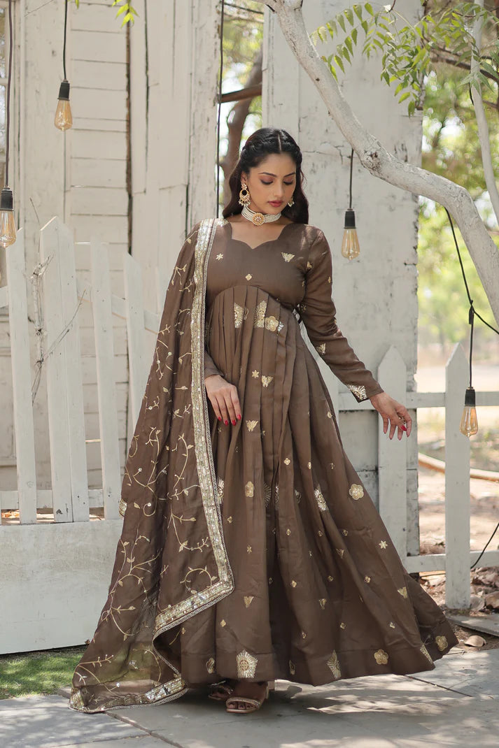 PREMIUM DESIGNER GOWN WITH DUPATTA(WD44) (01)