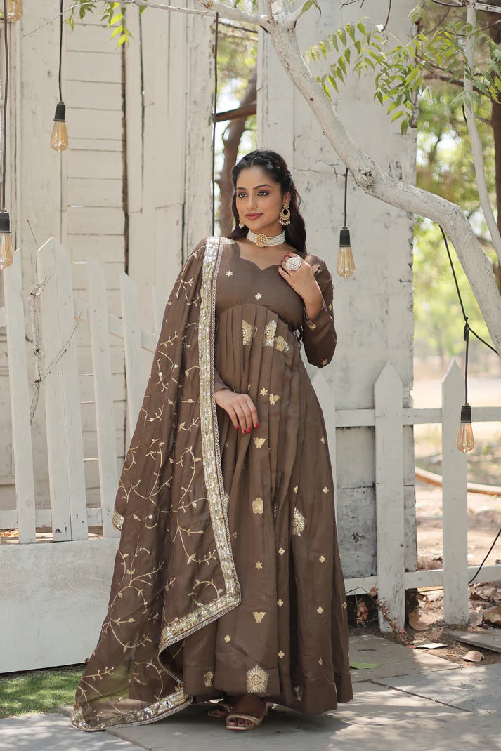 PREMIUM DESIGNER GOWN WITH DUPATTA(WD44) (01)