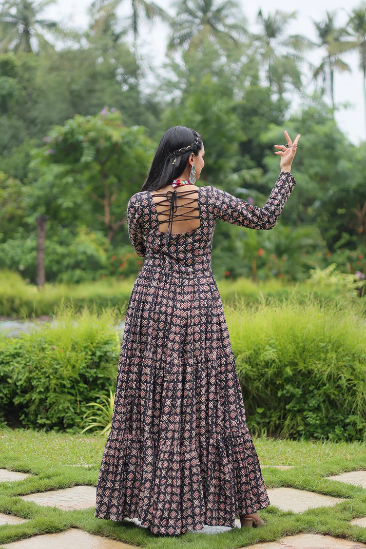 NAVRATRI SPECIAL COTTON GAMTHI PATCH WORK GOWN (WD49)