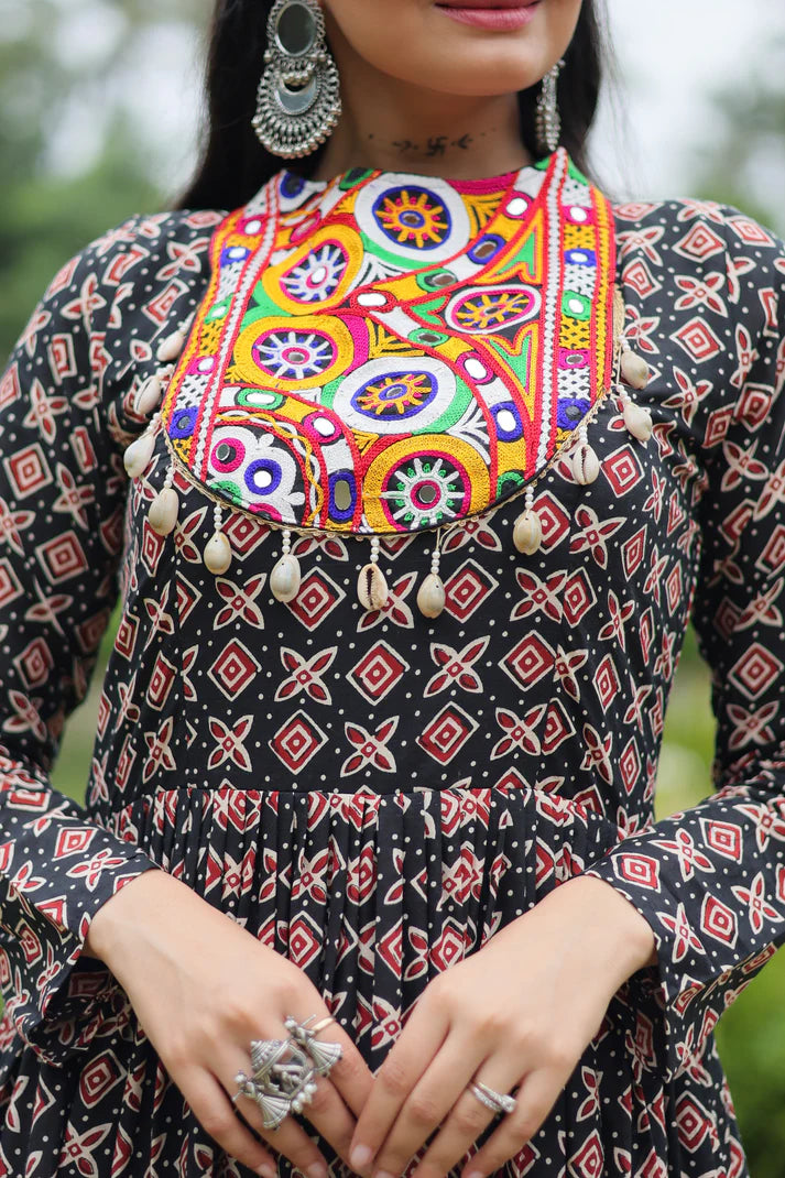 NAVRATRI SPECIAL COTTON GAMTHI PATCH WORK GOWN (WD49)