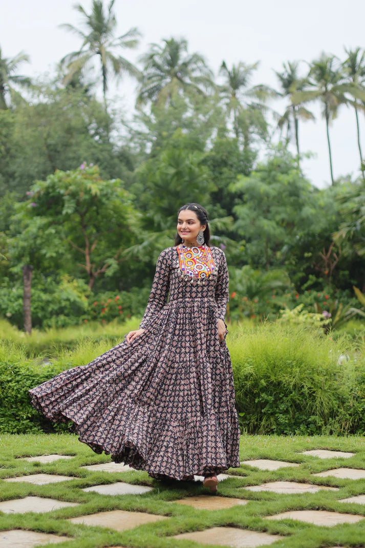 NAVRATRI SPECIAL COTTON GAMTHI PATCH WORK GOWN (WD49)