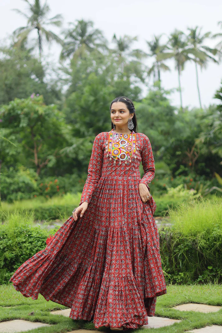 NAVRATRI SPECIAL COTTON GAMTHI PATCH WORK GOWN (WD49) (01)