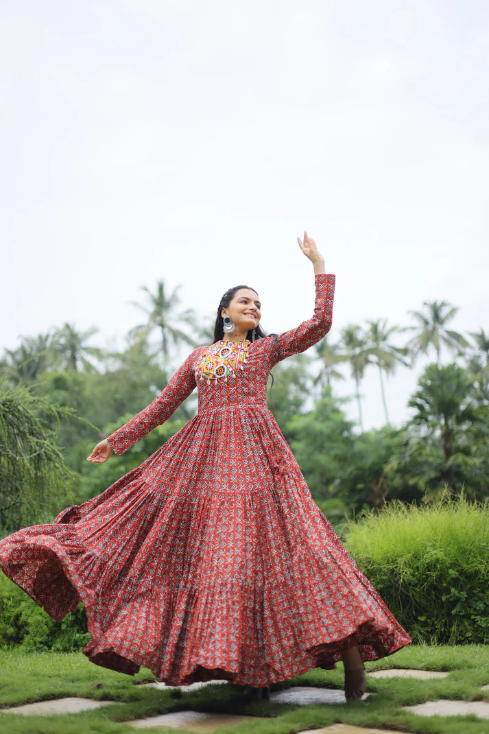NAVRATRI SPECIAL COTTON GAMTHI PATCH WORK GOWN (WD49) (01)