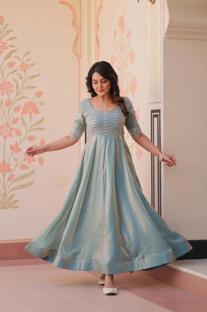 FENDY BEADS EMBROIDERED GOWN(WD63) (01)