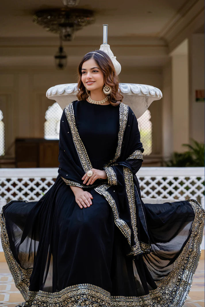BLACK BLOOMING EMBROIDERED GOWN WITH DUPATTA(WD02))