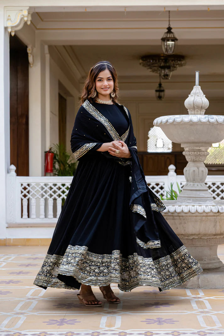 BLACK BLOOMING EMBROIDERED GOWN WITH DUPATTA(WD02))