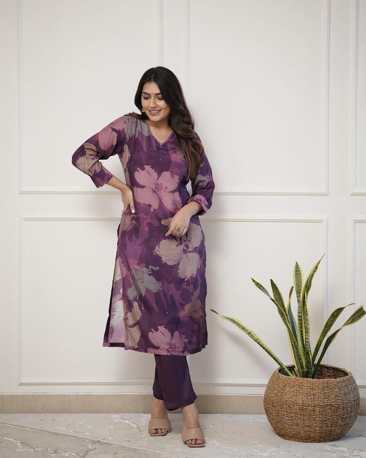 💃Enjoy New Floral Kurta Pant set with amazing lace Work ❤️(SWCD04)