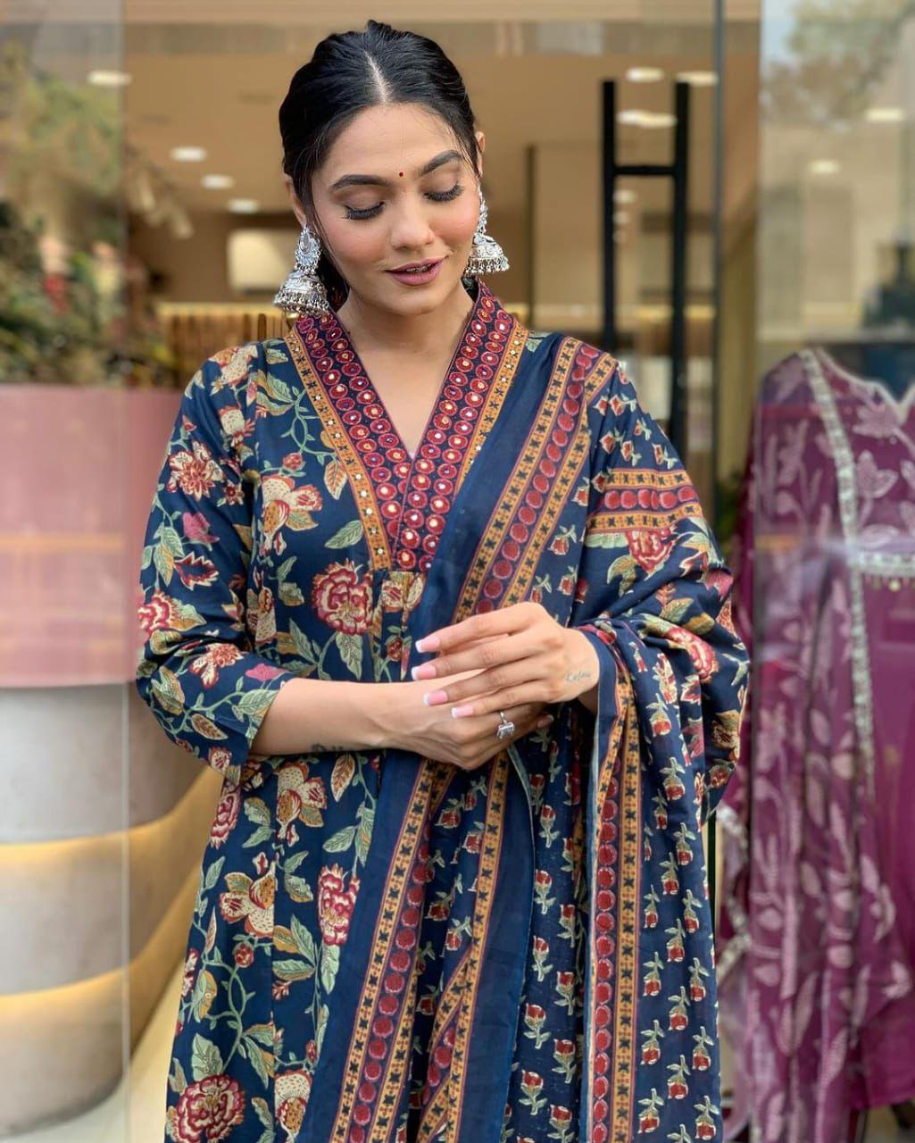 This A-line pant set is perfect for the summer season with its vibrant floral print and confident pocket one side. Plus, the included matching dupatta completes the look and adds an extra touch of style.(WARED208)