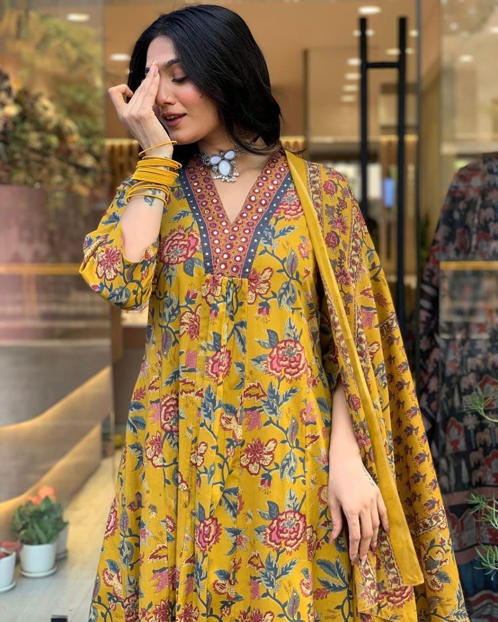 This A-line pant set is perfect for the summer season with its vibrant floral print and confident pocket one side. Plus, the included matching dupatta completes the look and adds an extra touch of style.(WARED207)