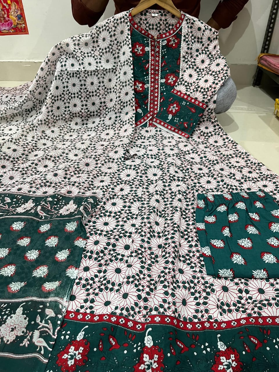 New arrival 💓💓 We are here to spread some magic to your ethnic Heavy Cotton (WARED220)