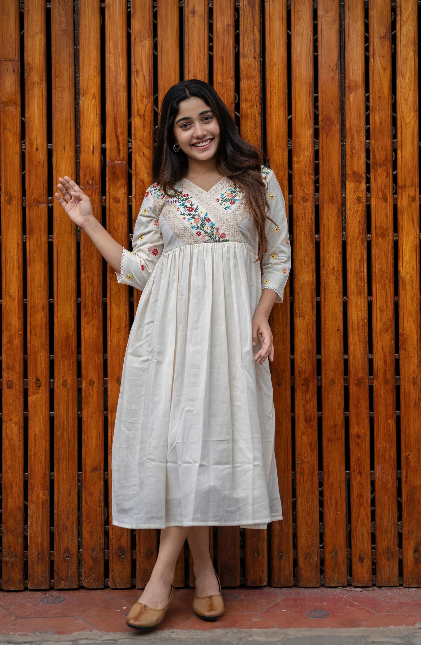 š„Launching Off-white cotton dress with floral embroidery and crochet lace detailing on yoke and sleevesš„