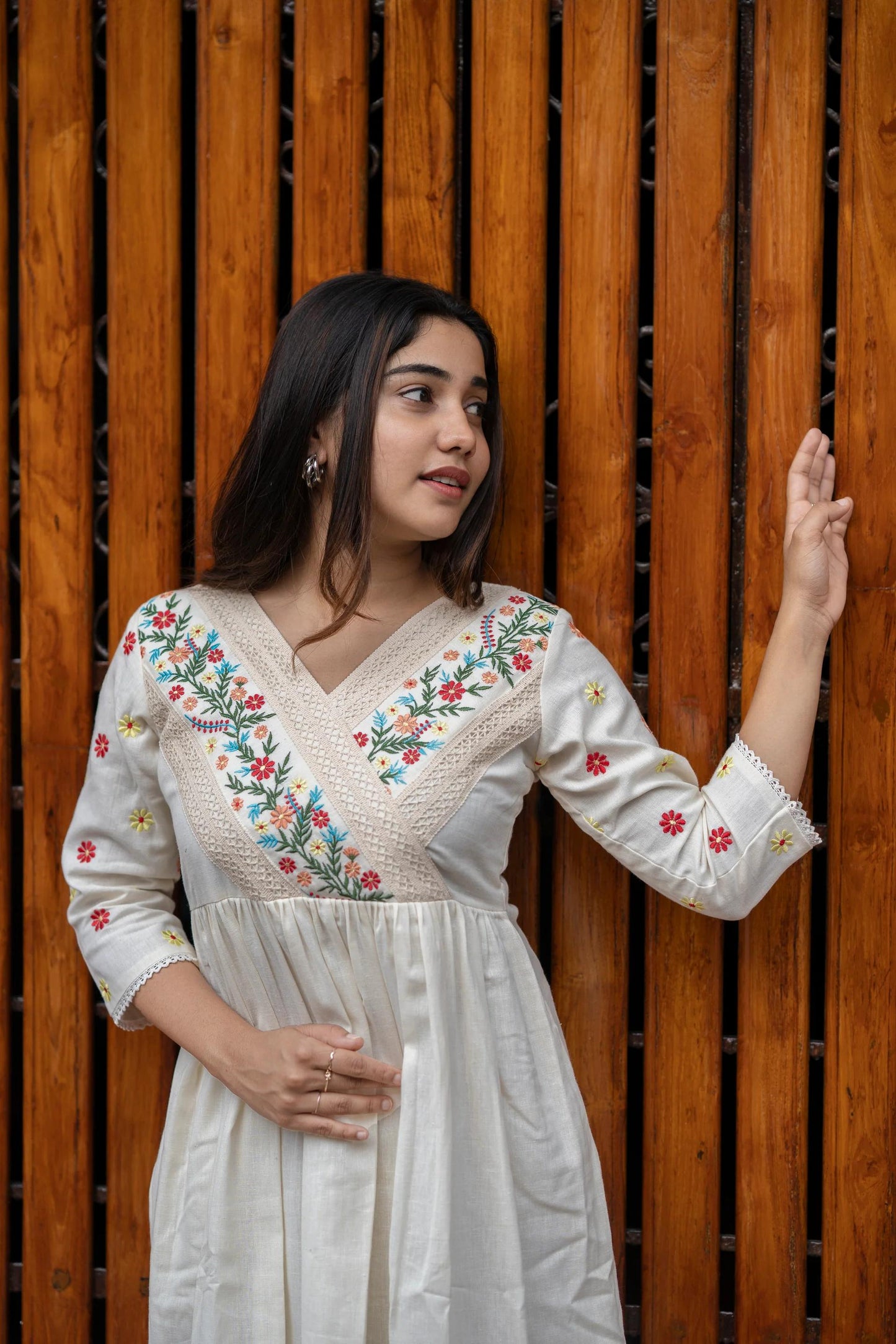 š„Launching Off-white cotton dress with floral embroidery and crochet lace detailing on yoke and sleevesš„