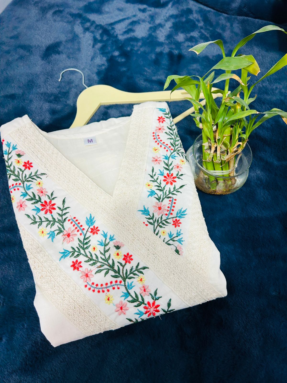 š„Launching Off-white cotton dress with floral embroidery and crochet lace detailing on yoke and sleevesš„