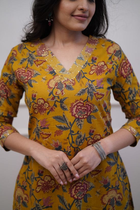 Inject a boost of Embroidery work and playful prints to your wardrobe this season👌👌 (WACD46)