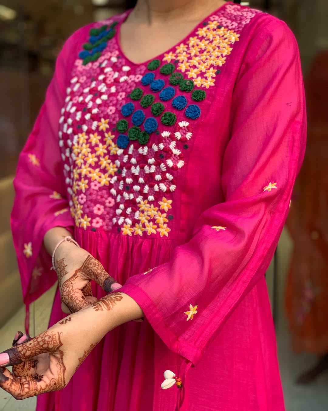 Pure Cotton60-60 super dyeing kurta with beautiful emb neck yoke selves. cotton pant with emb full malmal dupatta. (WARED89)