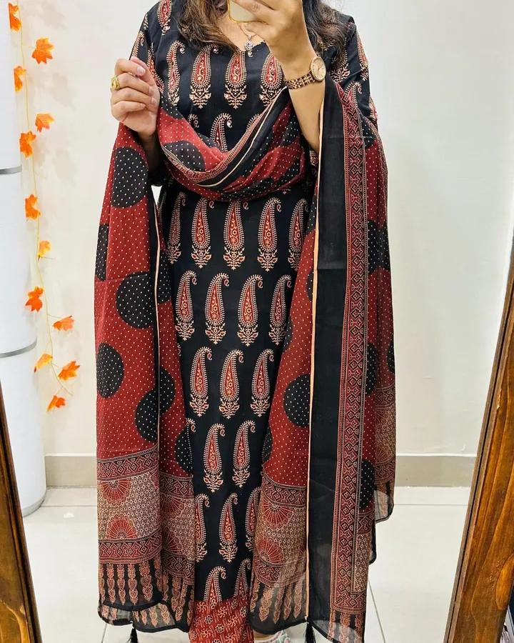 🌹🌹Pure fine Cotton fabric Kurti with Pant with cotton 100-100 Dupatta🌹🌹(WARED30)