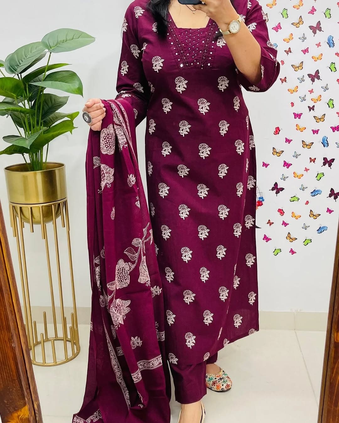 .🌹🌹Pure fine Cotton fabric Kurti with Pant with cotton 100-100 Dupatta🌹🌹Nack Hand work(WARED22)