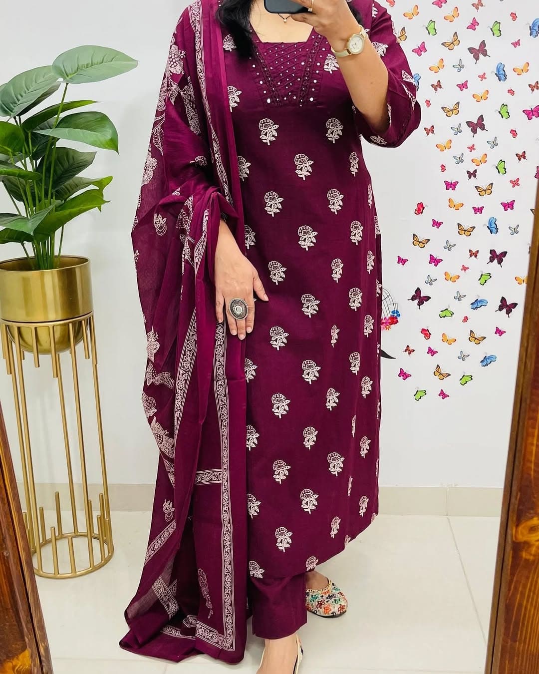 .🌹🌹Pure fine Cotton fabric Kurti with Pant with cotton 100-100 Dupatta🌹🌹Nack Hand work(WARED22)